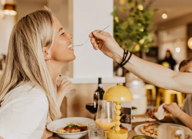 Camping de kleine wolf italiaan eten hapje proeven 1