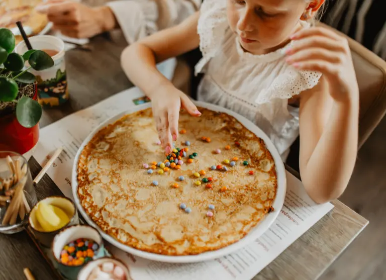 Camping de kleine wolf faciliteit horeca pannenkoeken gezin eten 2