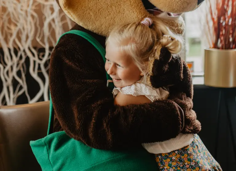 Camping de kleine wolf faciliteit horeca pannenkoeken knuffelen wolfie