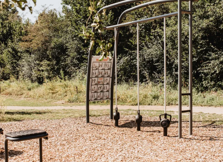 Camping de kleine wolf faciliteit bootcamp toestel 4 detail